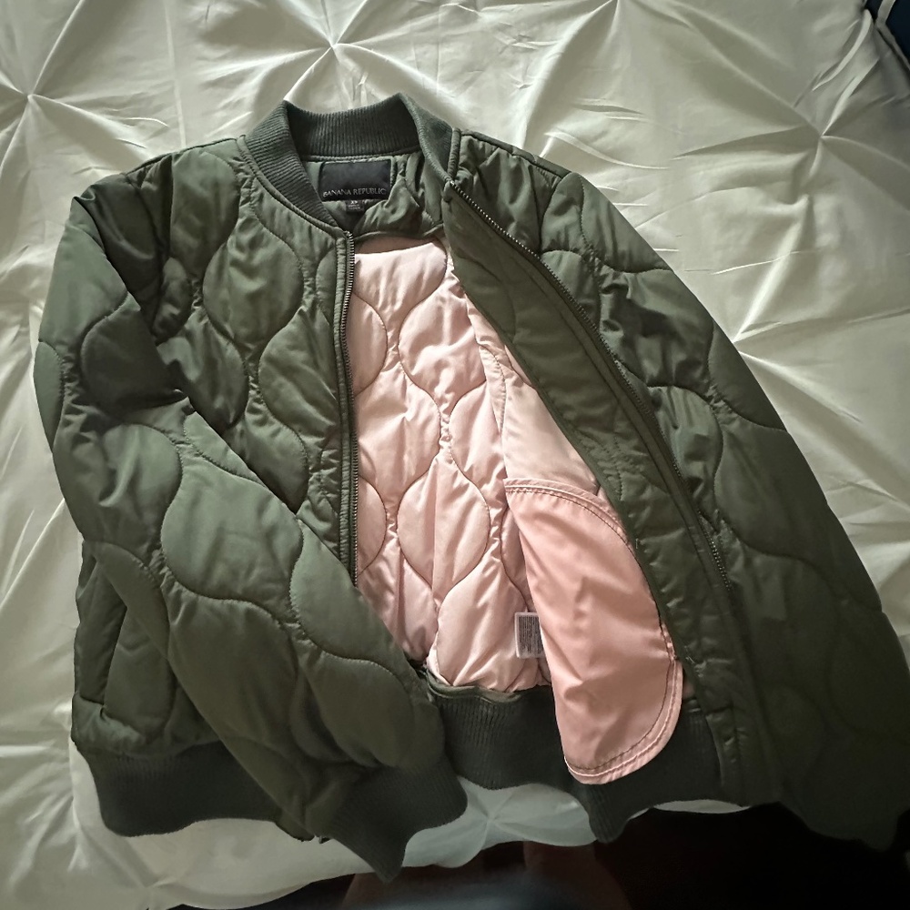 Banana Republic Quilted Bomber Javket